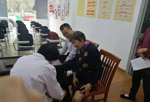 公益體檢進(jìn)社區(qū)，健康服務(wù)暖人心——我縣開(kāi)展新時(shí)代文明實(shí)踐活動(dòng)側(cè)記